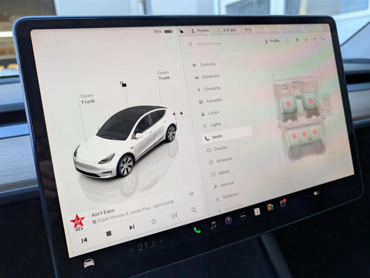 2023 Tesla Model Y LONG RANGE AWD - DUAL MOTOR