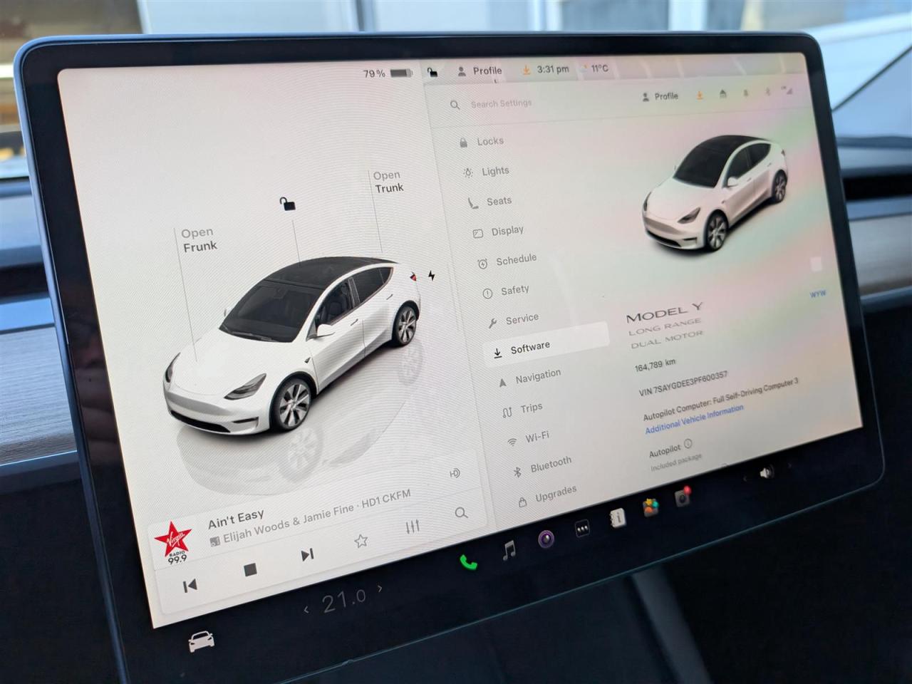 2023 Tesla Model Y LONG RANGE AWD - DUAL MOTOR