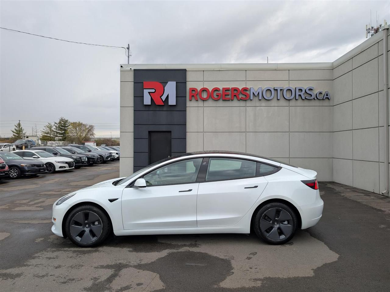 2022 Tesla Model 3 STANDARD