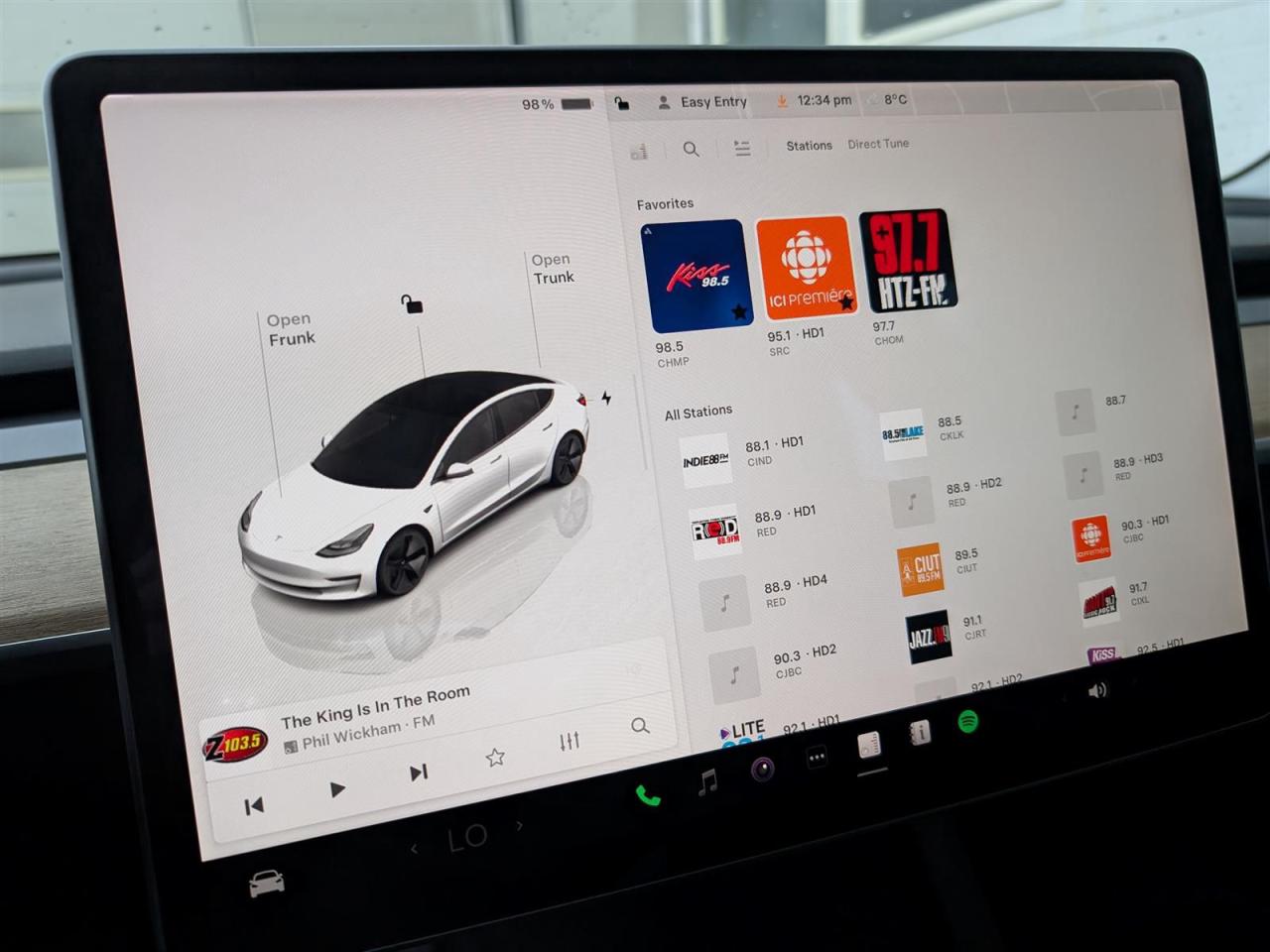 2022 Tesla Model 3 STANDARD