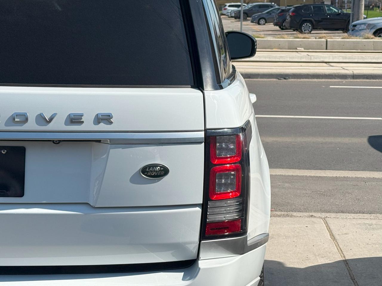 2015 Land Rover Range Rover SUPERCHARGED | MERIDIAN | LOADED - Photo #5