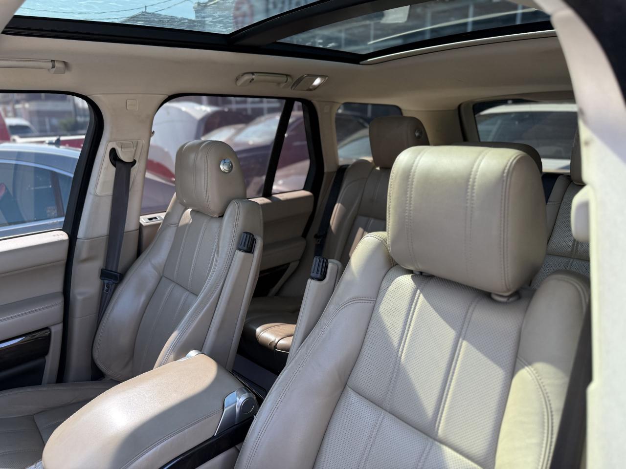2015 Land Rover Range Rover SUPERCHARGED | MERIDIAN | LOADED - Photo #21