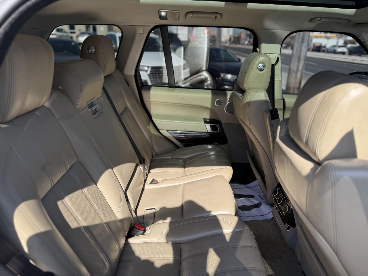 2015 Land Rover Range Rover SUPERCHARGED | MERIDIAN | LOADED - Photo #26
