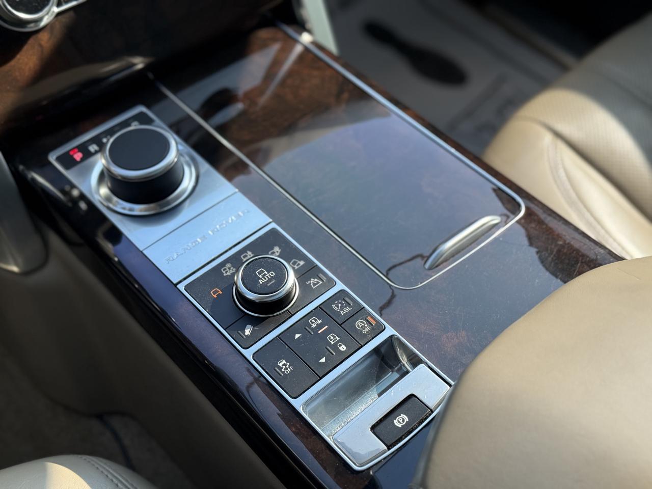 2015 Land Rover Range Rover SUPERCHARGED | MERIDIAN | LOADED - Photo #36