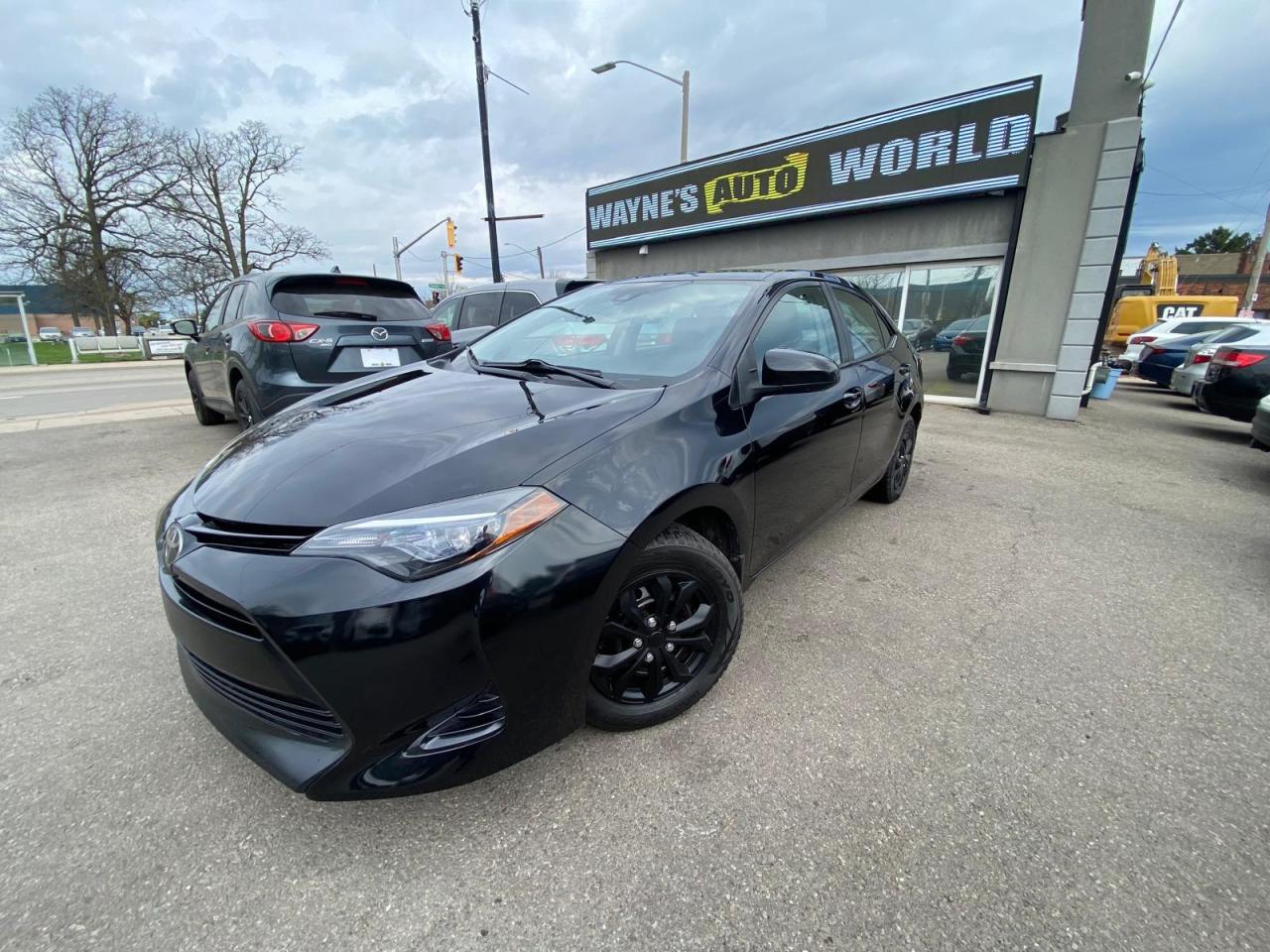 Used 2018 Toyota Corolla LE for sale in Hamilton, ON