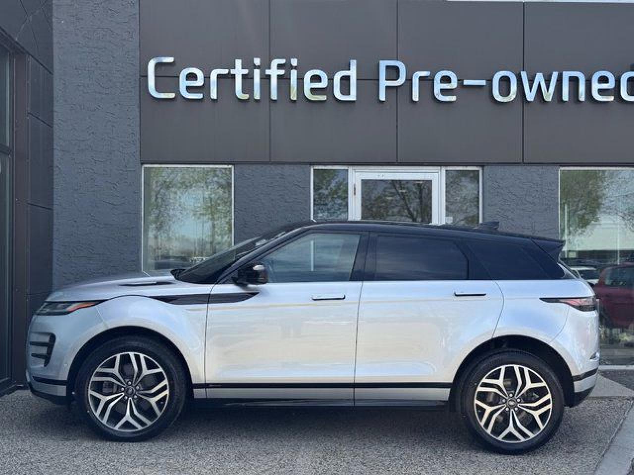 Used 2020 Land Rover Evoque P300 R-DYNAMIC w/ LOW KMS / MERIDIAN SOUND / AWD for sale in Calgary, AB