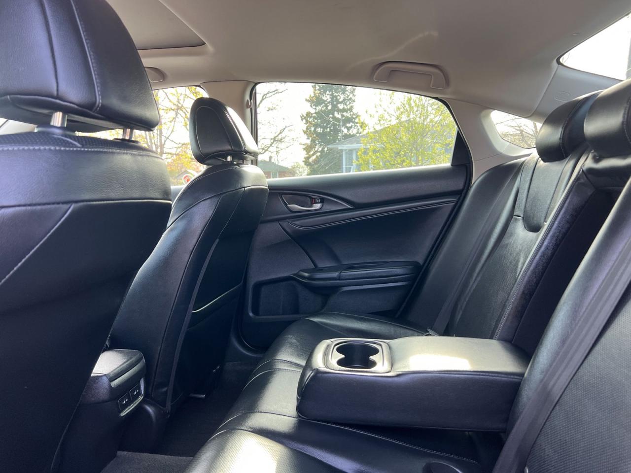 2019 Honda Insight Touring - Photo #15