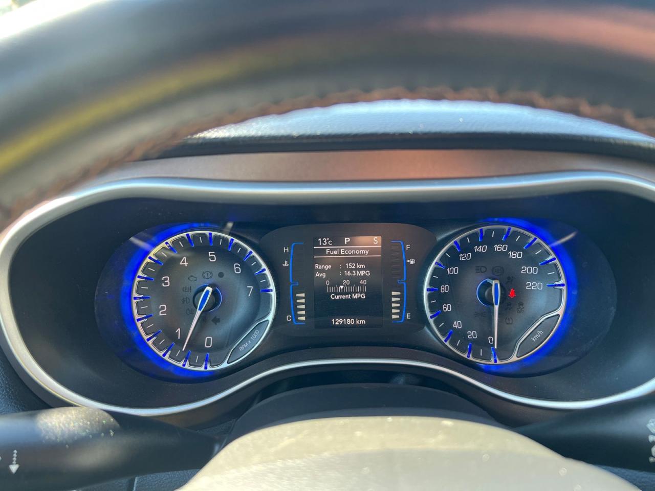 2017 Chrysler Pacifica Touring-L - Photo #9