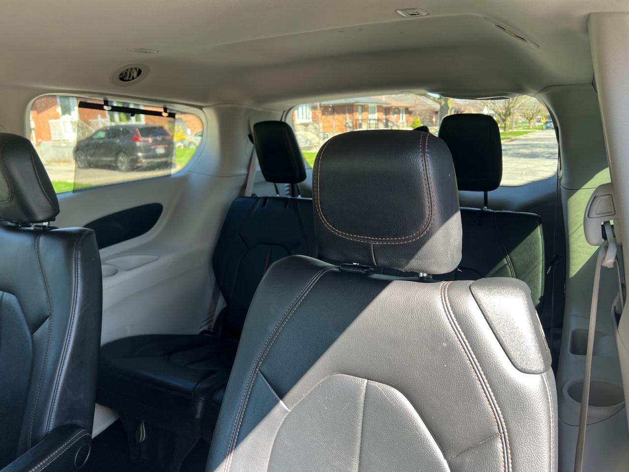 2017 Chrysler Pacifica Touring-L - Photo #16