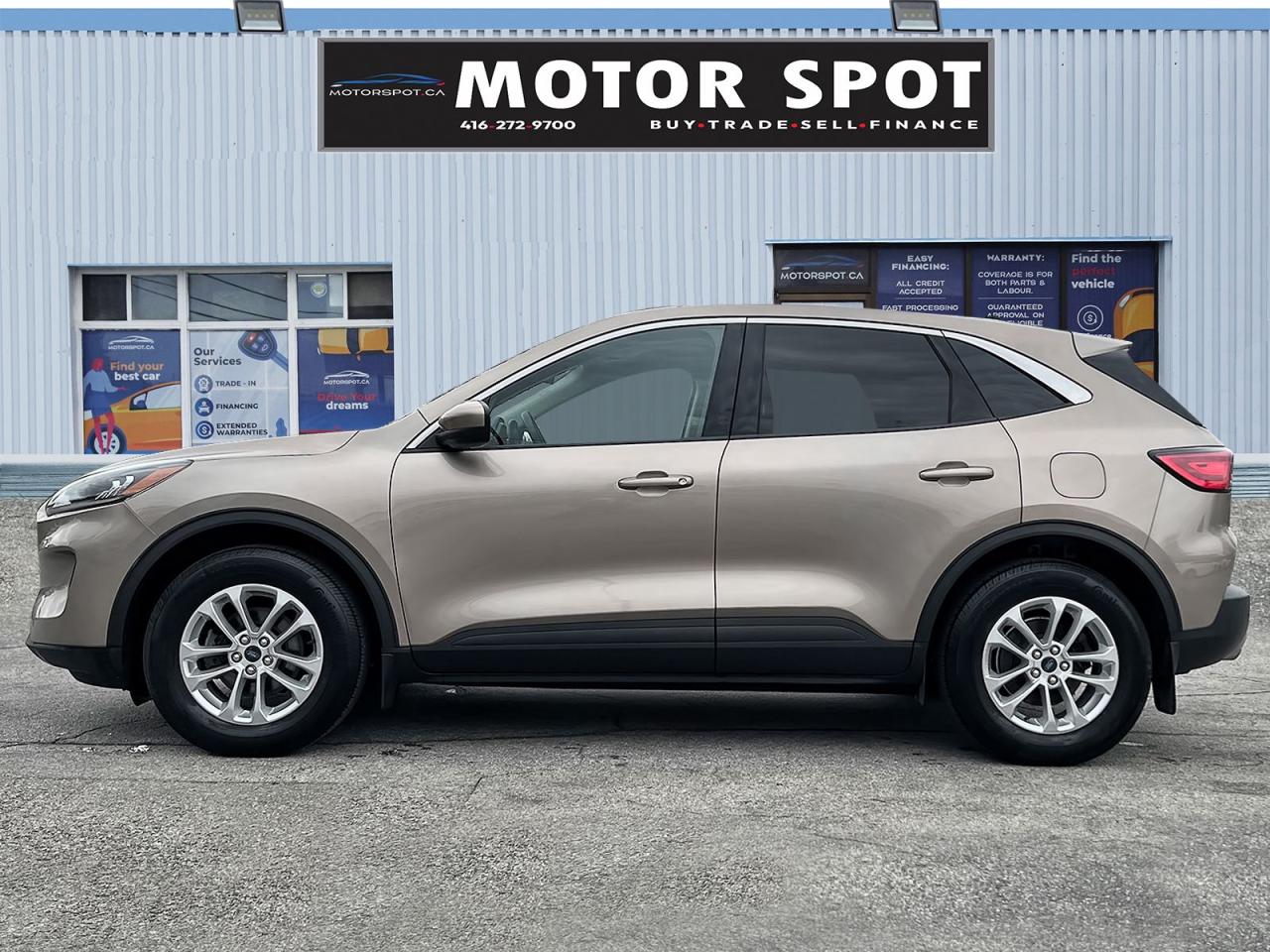 2020 Ford Escape SE AWD - Photo #3