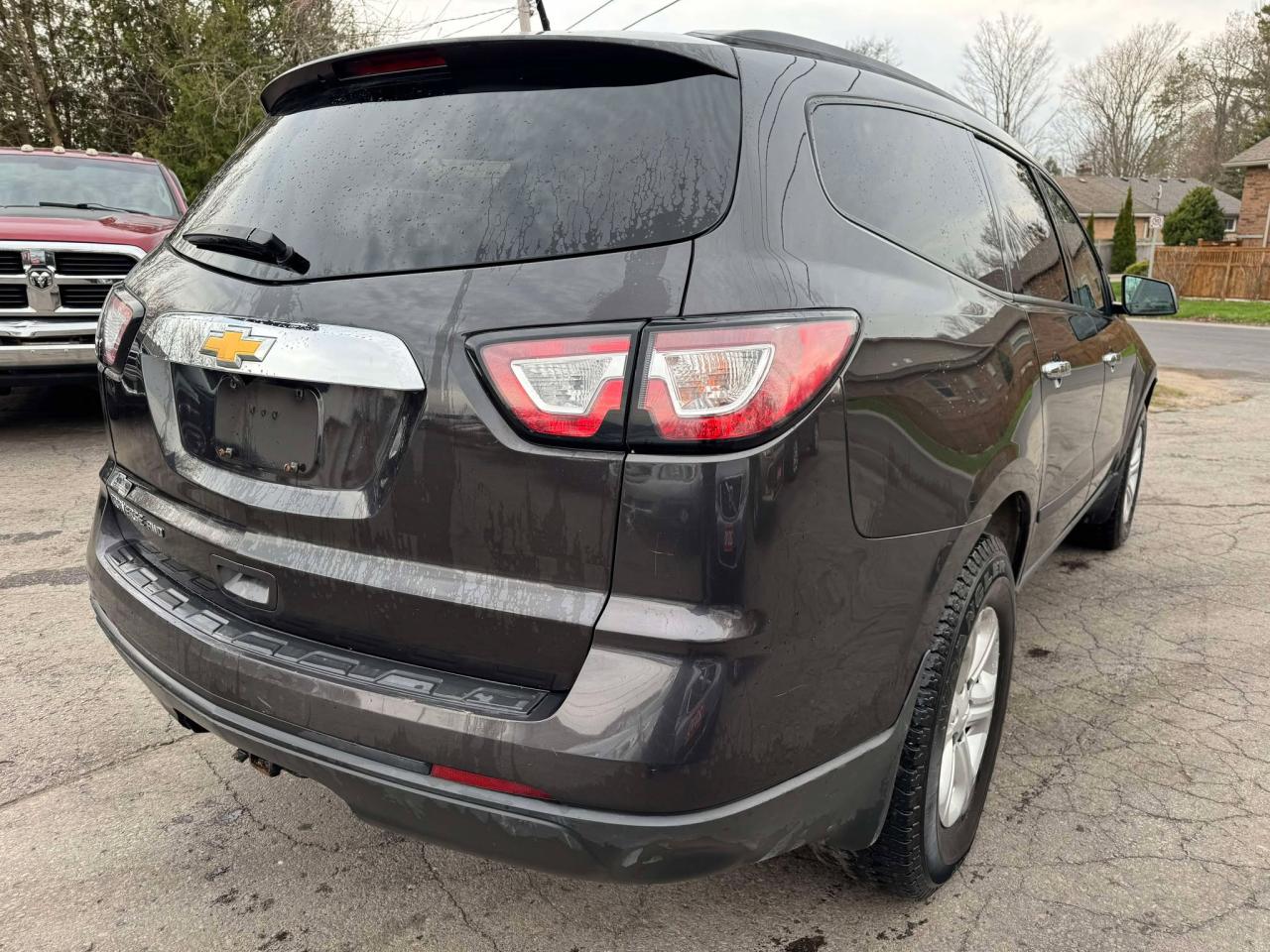 2017 Chevrolet Traverse LS - Photo #7