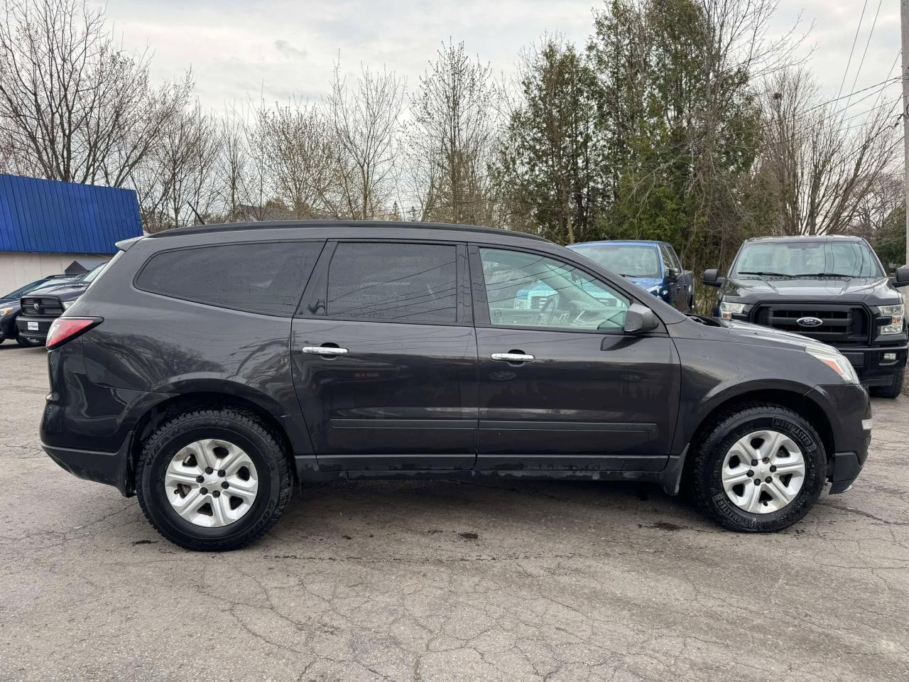 2017 Chevrolet Traverse LS - Photo #8