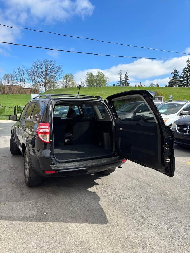 2010 Toyota RAV4 Sport Photo4