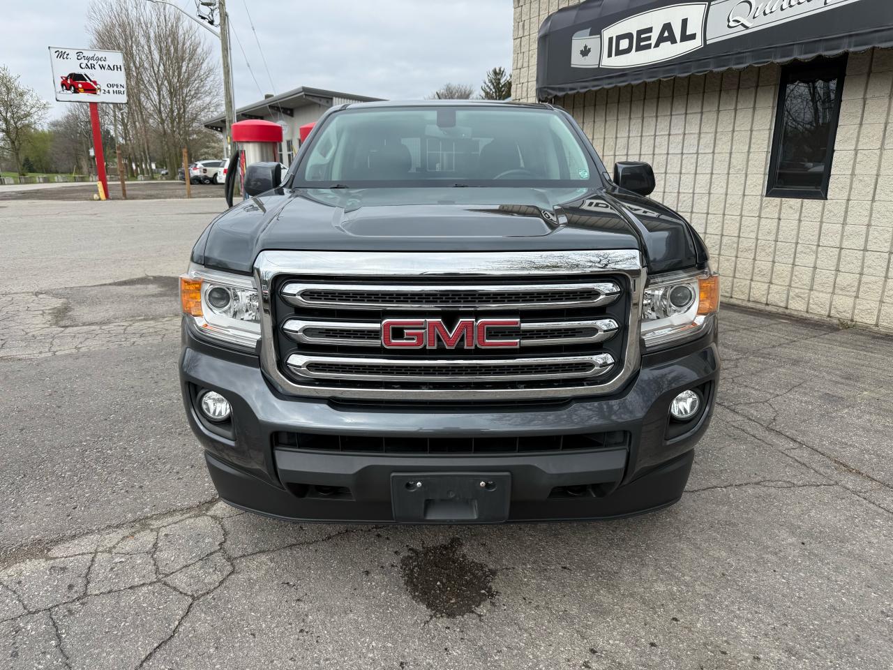 2015 GMC Canyon 4WD SLE - Photo #2