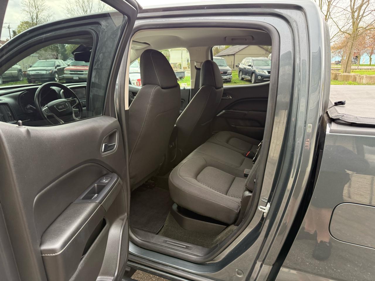 2015 GMC Canyon 4WD SLE - Photo #7