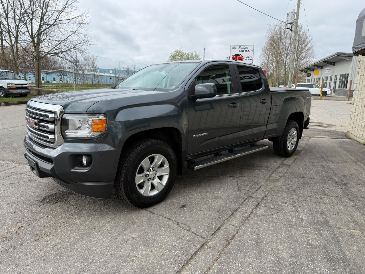 2015 GMC Canyon 4WD SLE - Photo #3