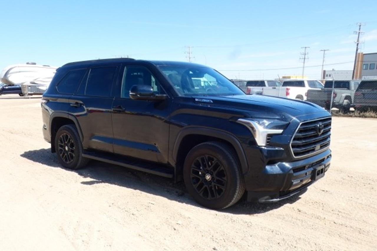 2025 Toyota Sequoia Limited w/H&C L, pano S/R, NAV, BUC - Photo #4