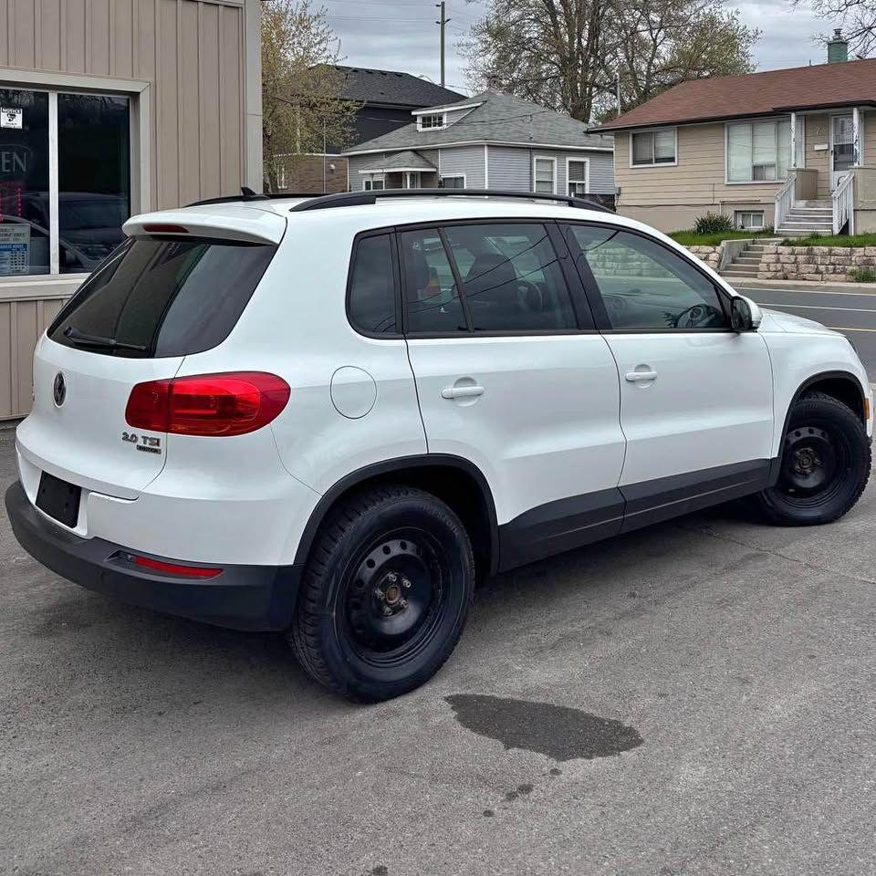 2015 Volkswagen Tiguan  - Photo #4