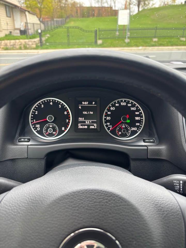 2015 Volkswagen Tiguan  - Photo #8