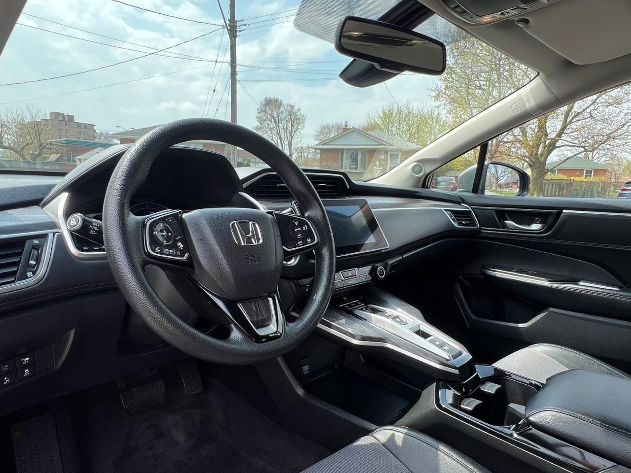 2019 Honda Clarity Plug-In Hybrid Sedan - Photo #17