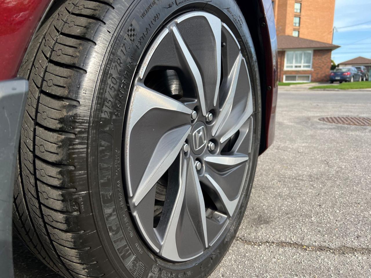 2019 Honda Insight Touring - Photo #24