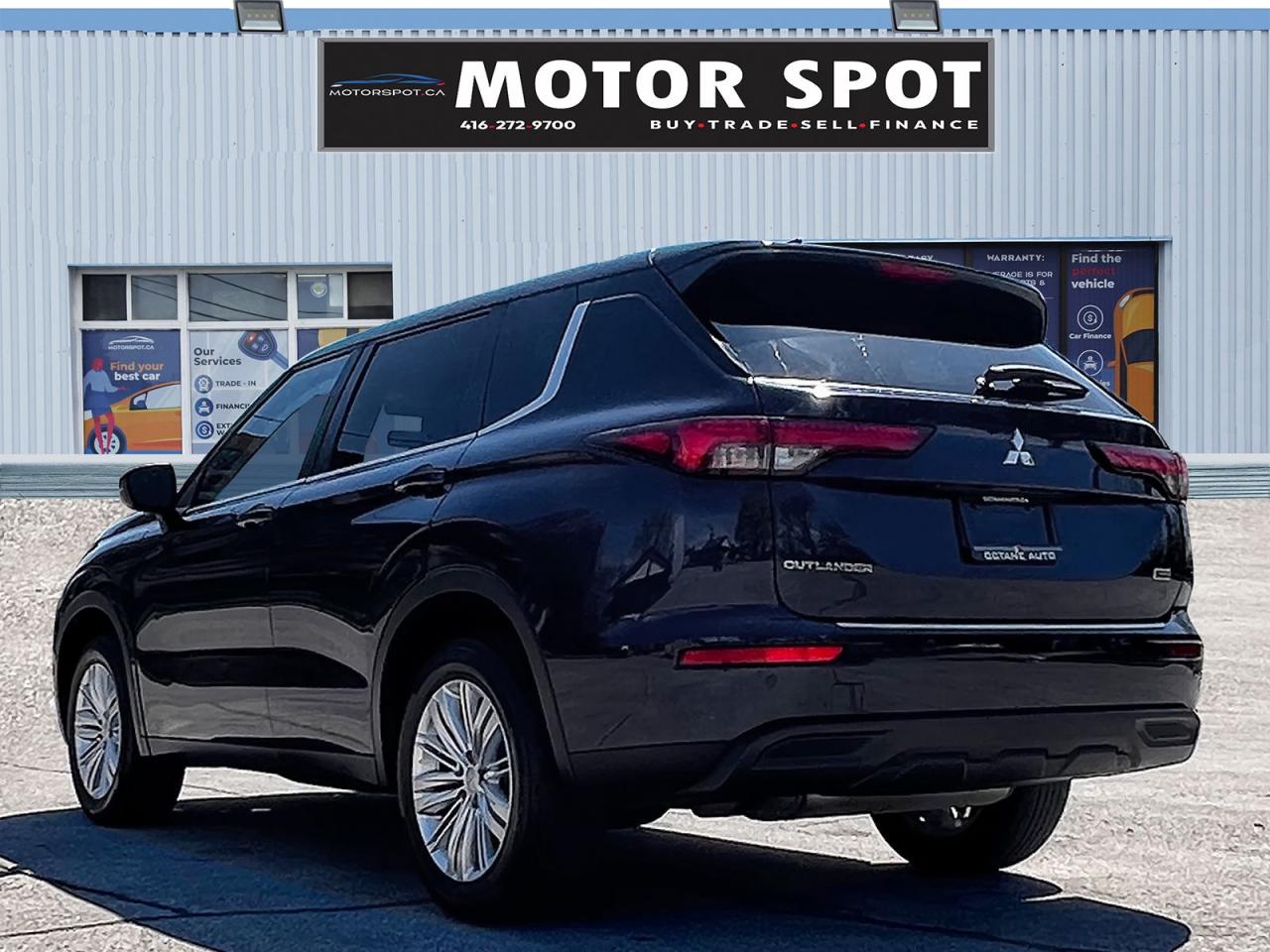 2022 Mitsubishi Outlander ES S-AWC - Photo #4