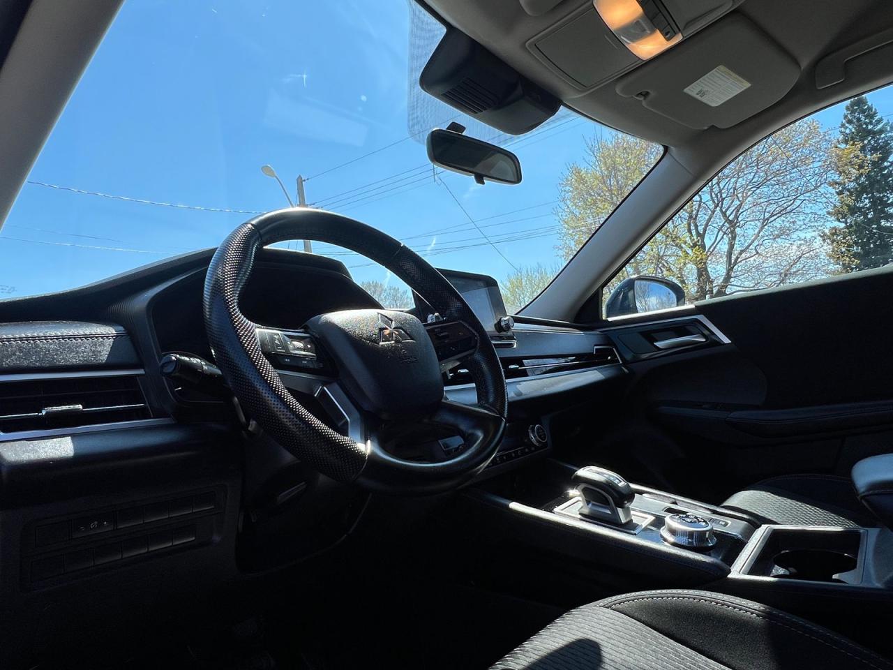 2022 Mitsubishi Outlander ES S-AWC - Photo #13