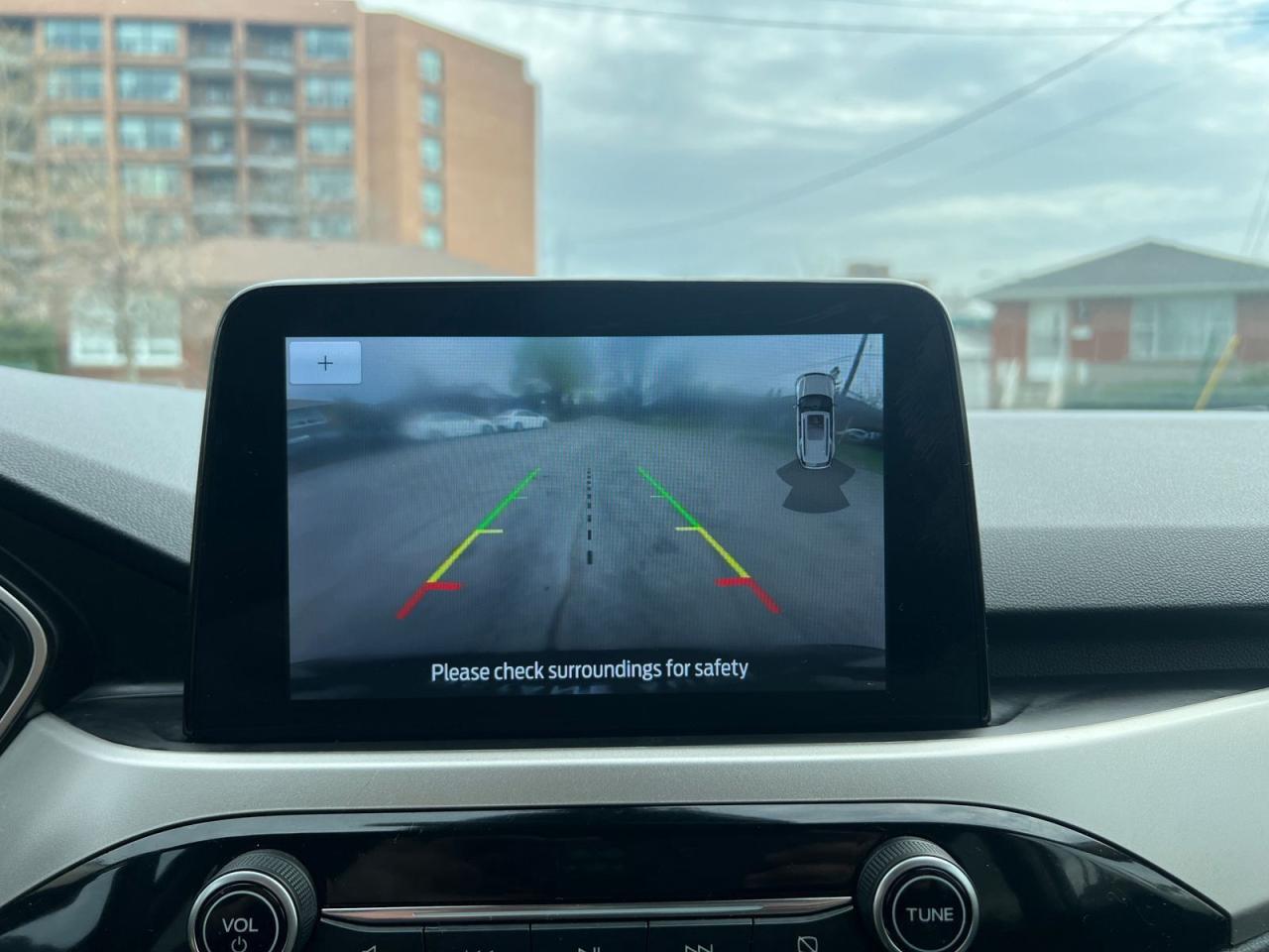 2020 Ford Escape SE AWD - Photo #10