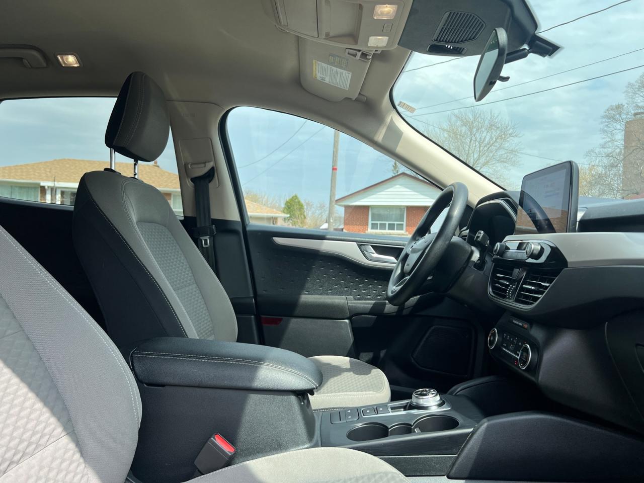 2020 Ford Escape SE AWD Photo