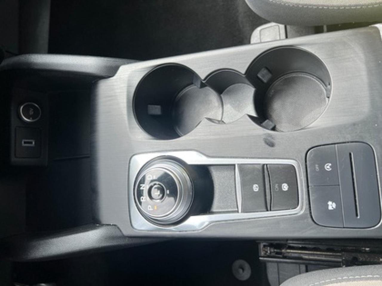 2020 Ford Escape SE AWD Photo