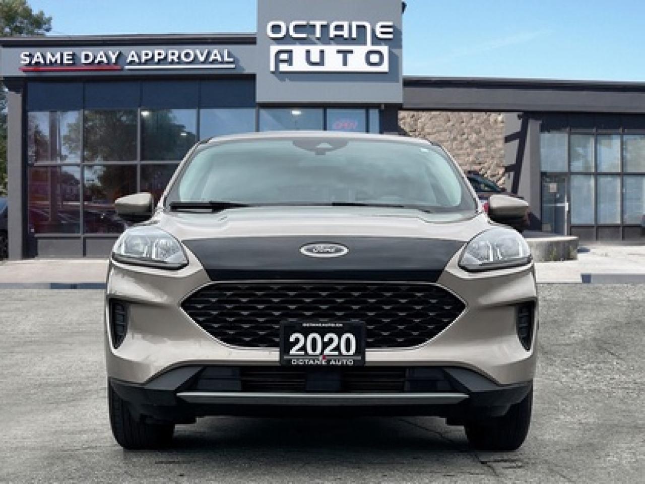 2020 Ford Escape SE AWD Photo