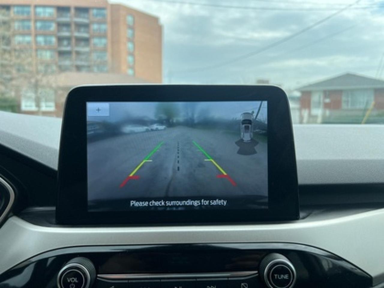 2020 Ford Escape SE AWD Photo