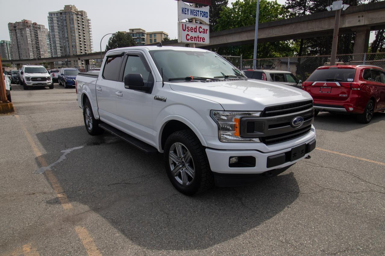 2019 Ford F-150 XLT 4WD SuperCrew 5.5' Box Photo3