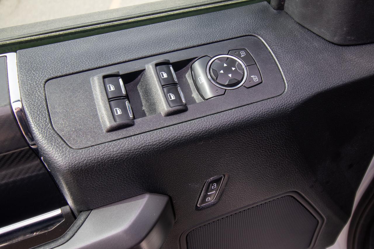 2019 Ford F-150 XLT 4WD SuperCrew 5.5' Box Photo5