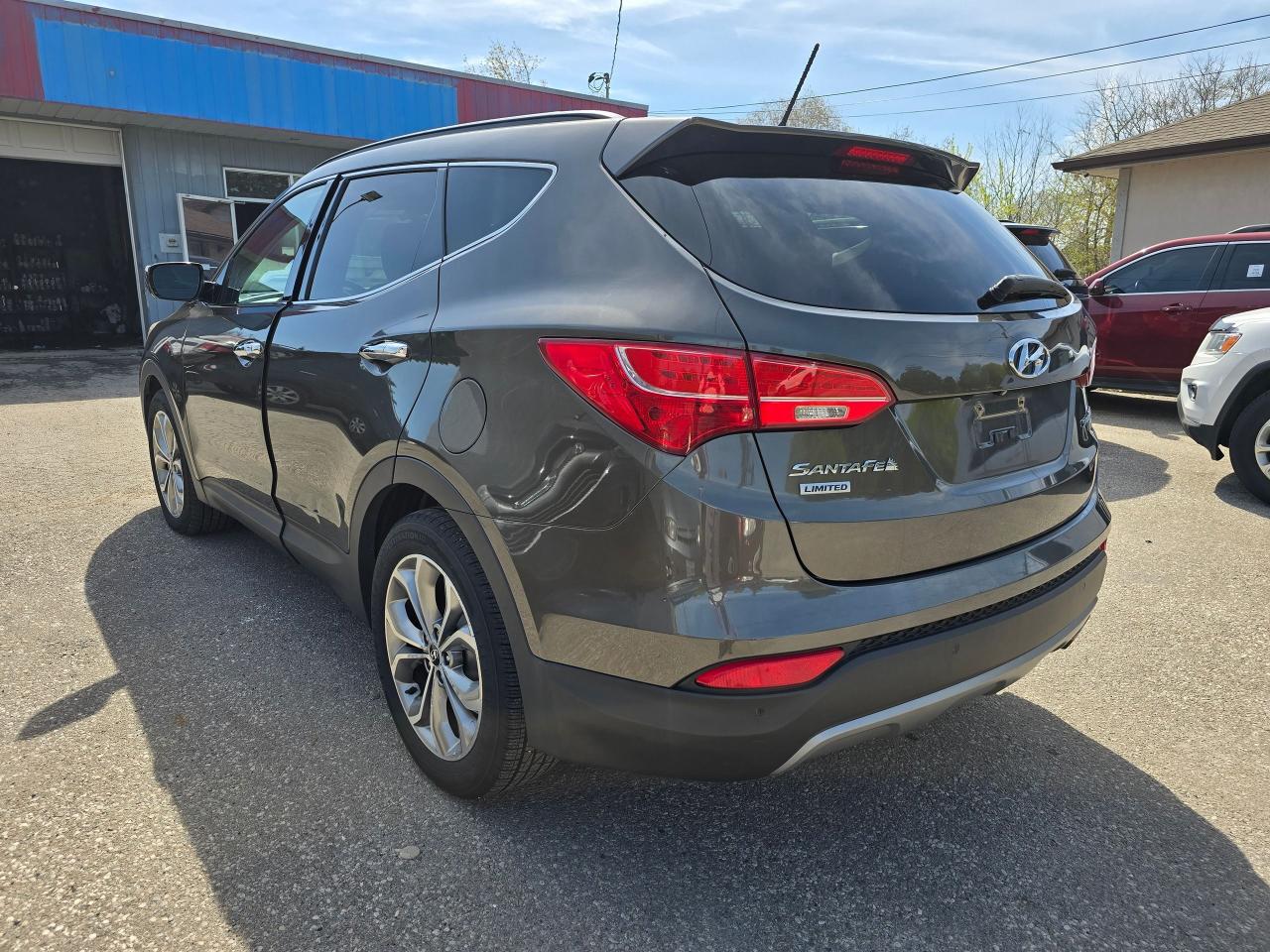 2014 Hyundai Santa Fe Sport Limited - Photo #9