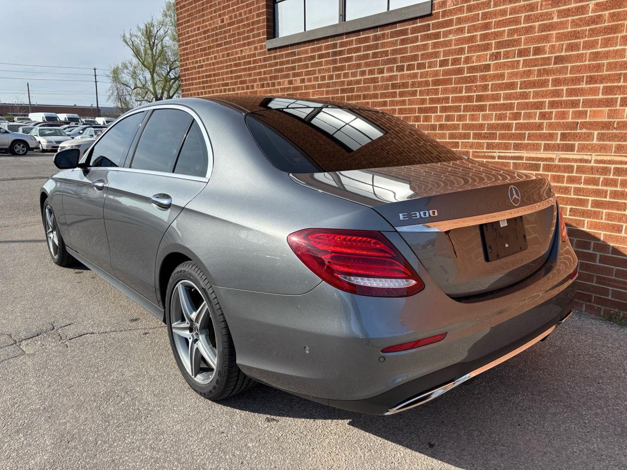 2018 Mercedes-Benz E-Class E 300 4MATIC Sedan Photo3