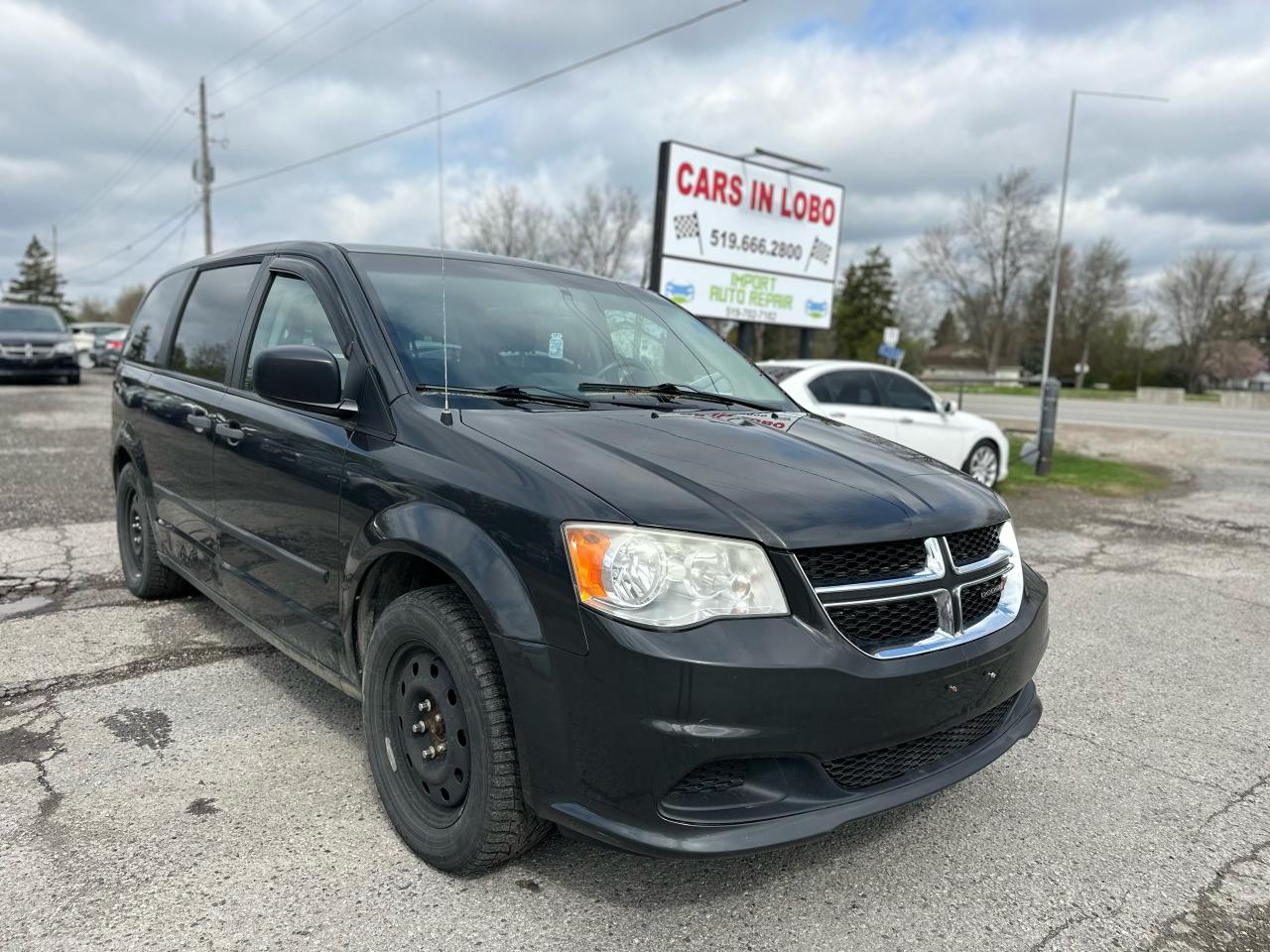 Used 2012 Dodge Grand Caravan SE for sale in Komoka, ON