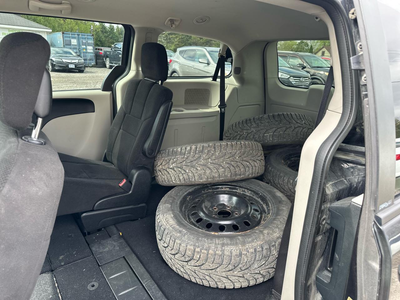 2013 Dodge Grand Caravan SXT Photo11