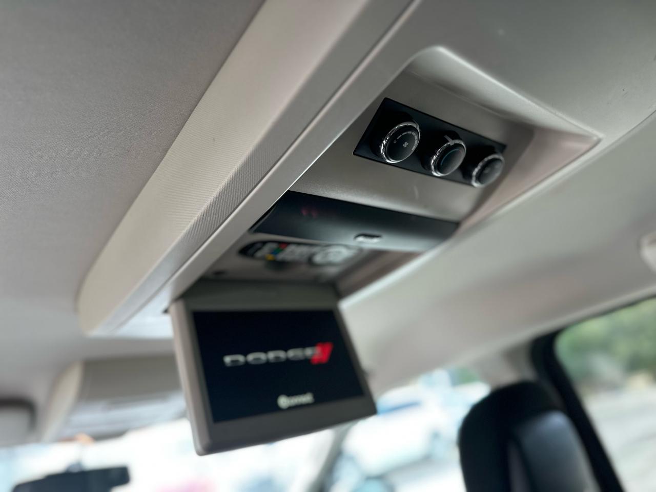 2013 Dodge Grand Caravan SXT Photo30