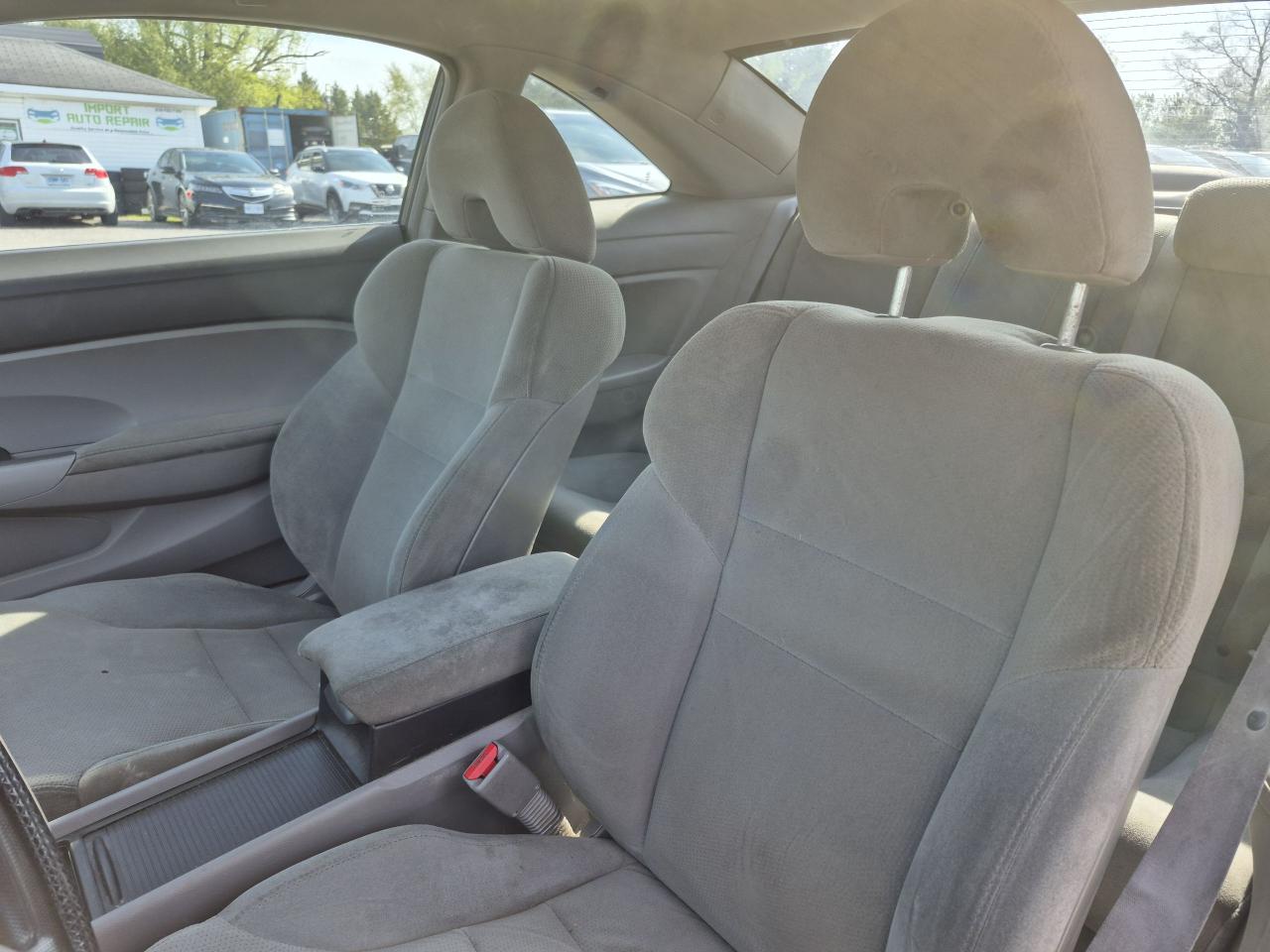 2010 Honda Civic 2dr Auto DX-G Photo23