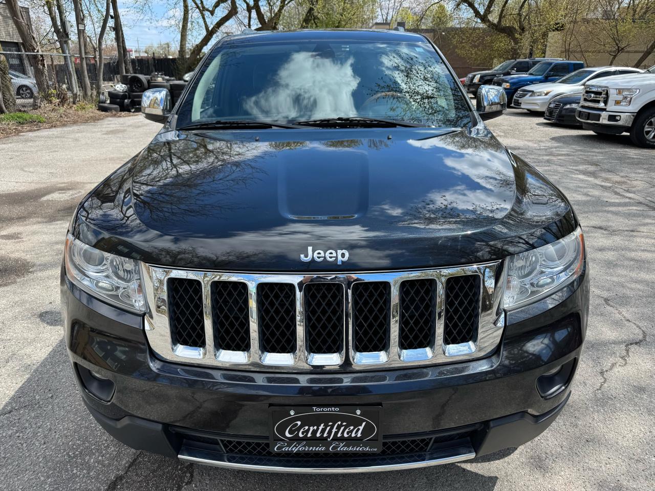 2011 Jeep Grand Cherokee Overland - Photo #8