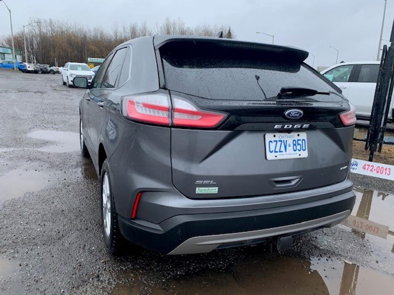 2024 Ford Edge SEL - Photo #2