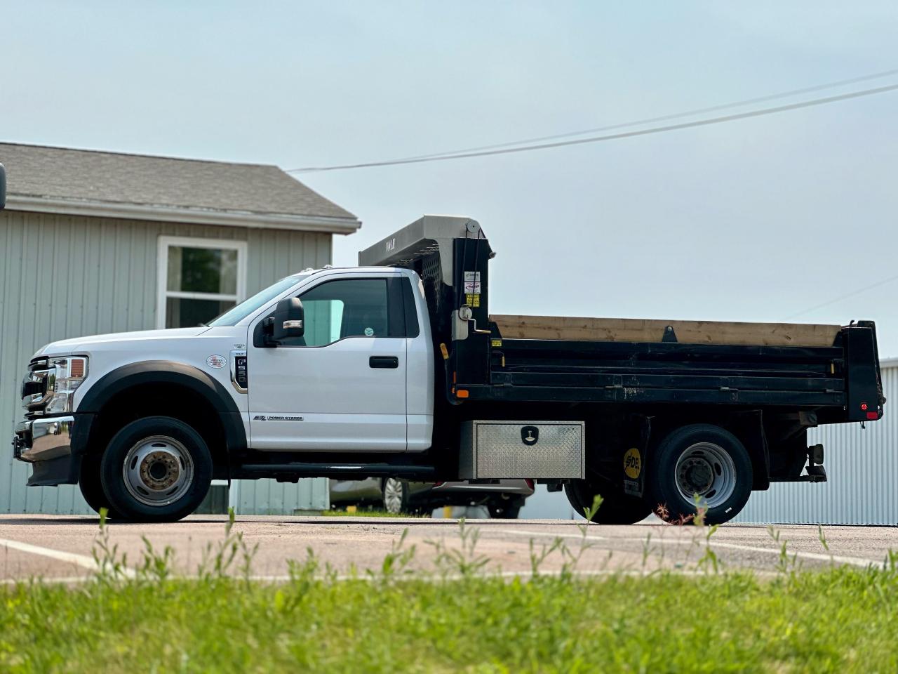 2020 Ford F-550 XLT DUMPBODY Photo