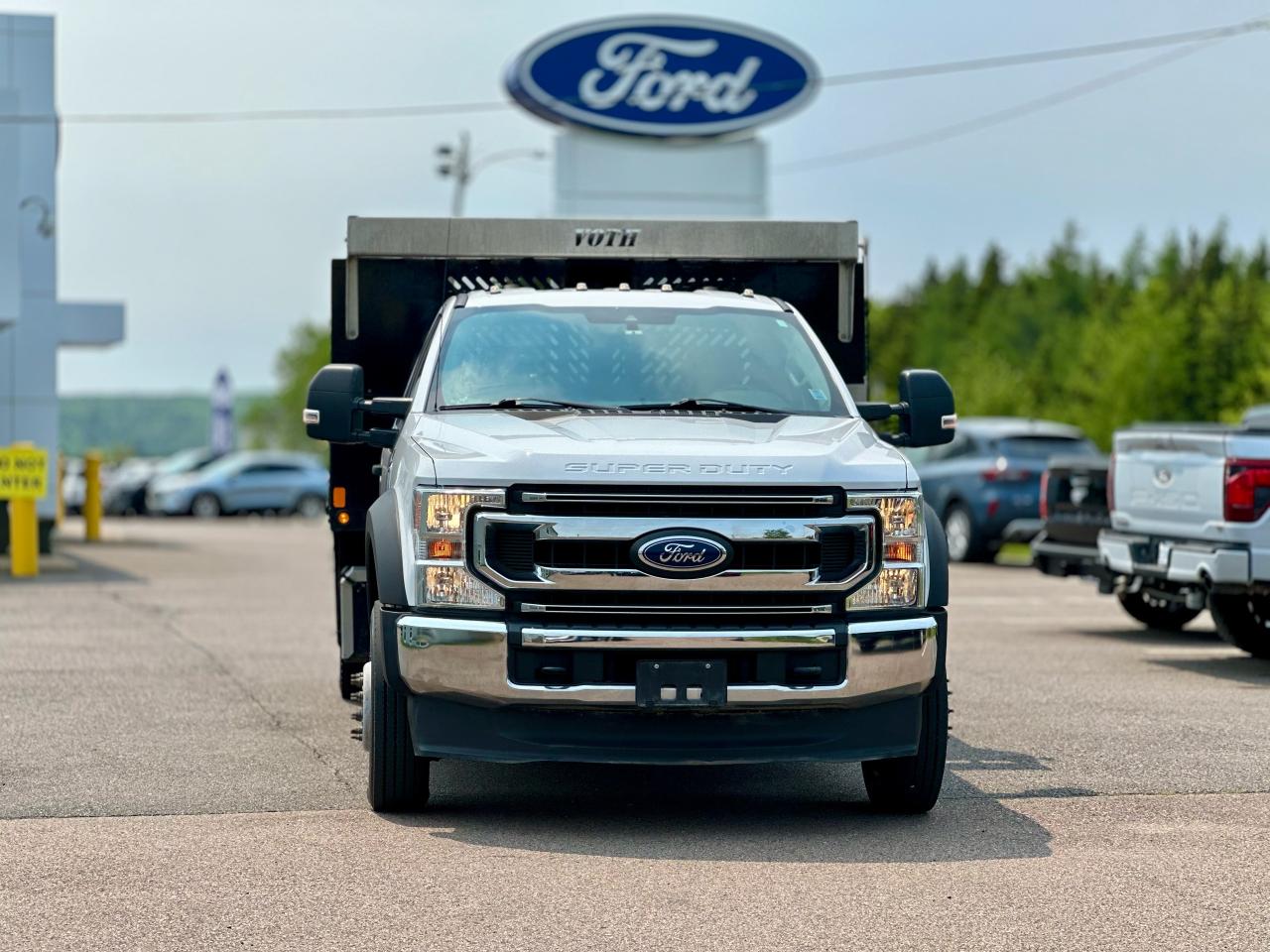 2020 Ford F-550 XLT DUMPBODY Photo1