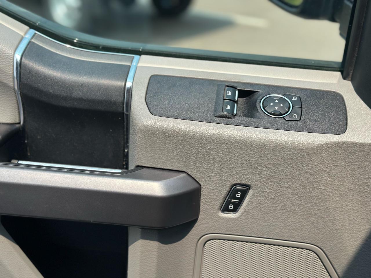 2020 Ford F-550 XLT DUMPBODY Photo5