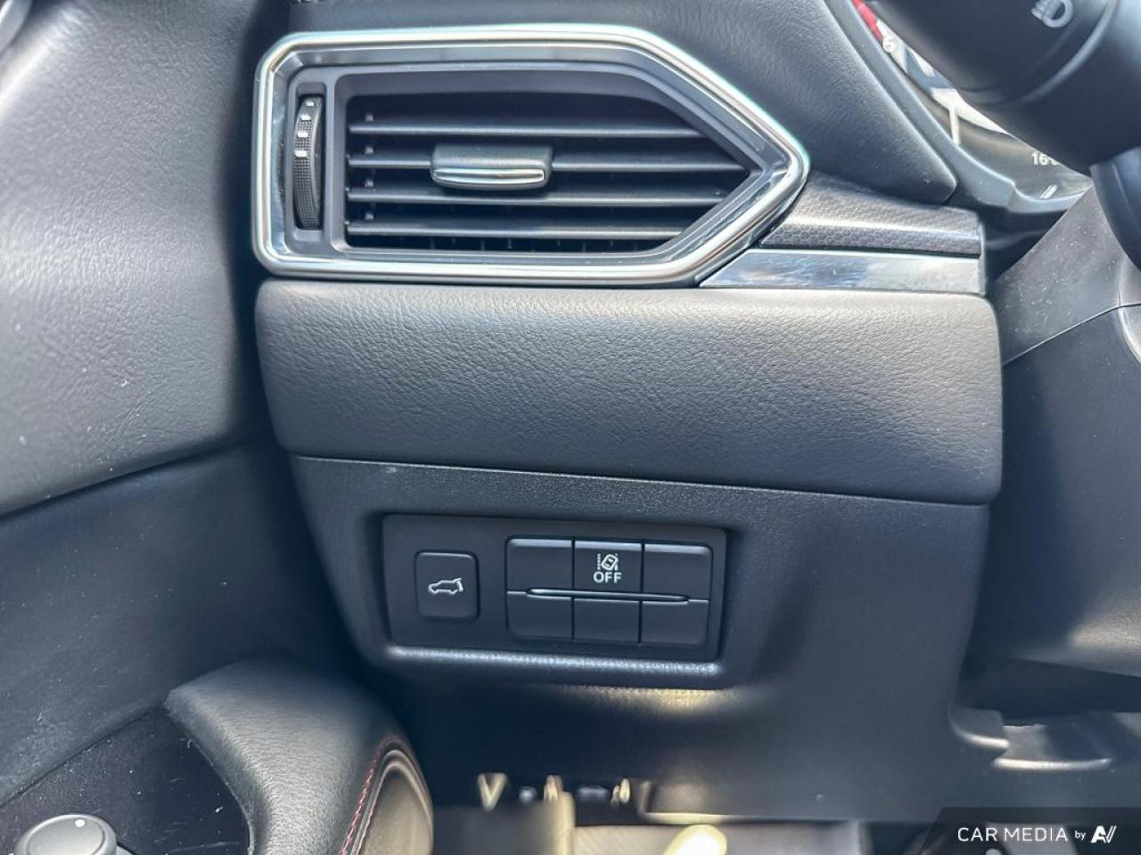 2023 Mazda CX-5 KURO EDT / AWD / ROOF / RED LEATHER / HTD SEATS - Photo #14