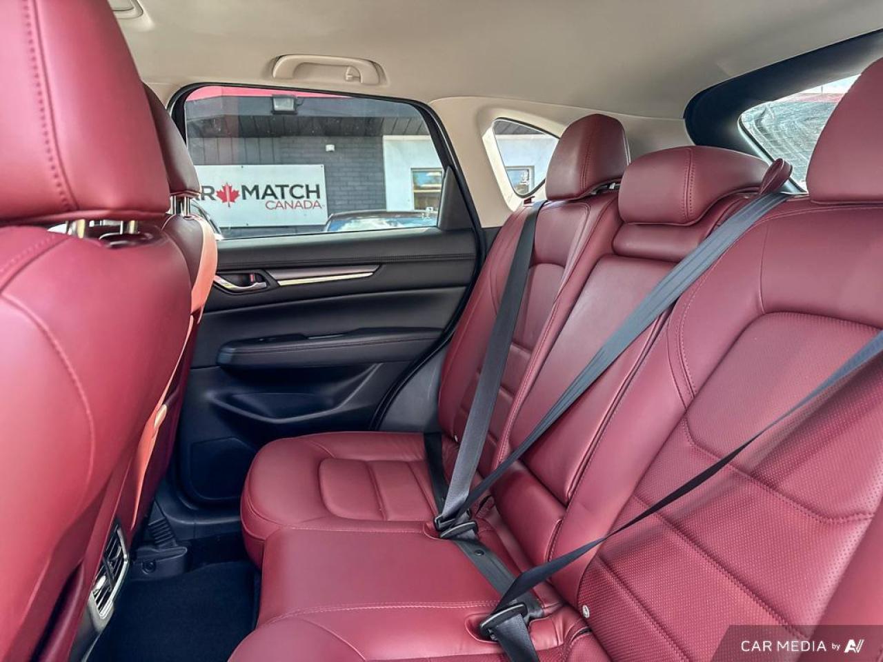 2023 Mazda CX-5 KURO EDT / AWD / ROOF / RED LEATHER / HTD SEATS - Photo #11
