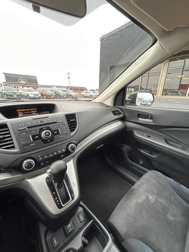 2012 Honda CR-V LX - Photo #10