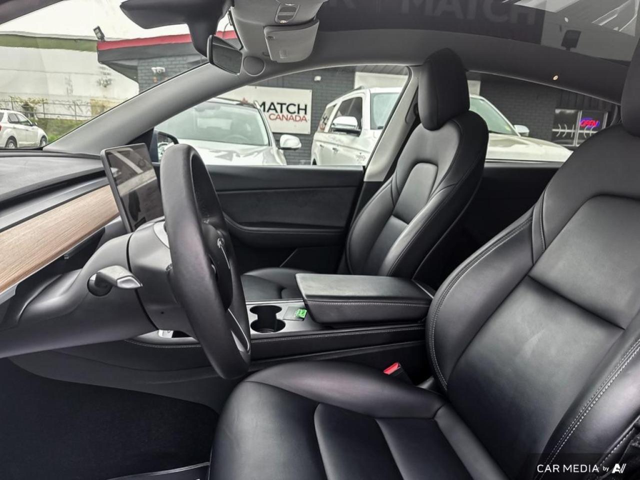 2022 Tesla Model Y LONG RANGE / AWD / NAVIGATION / LEATHER - Photo #19