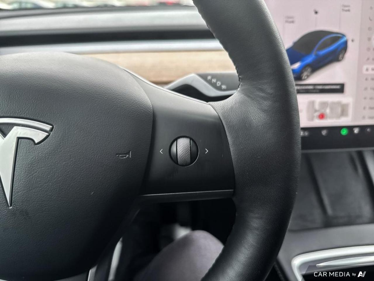 2022 Tesla Model Y LONG RANGE / AWD / NAVIGATION / LEATHER - Photo #16
